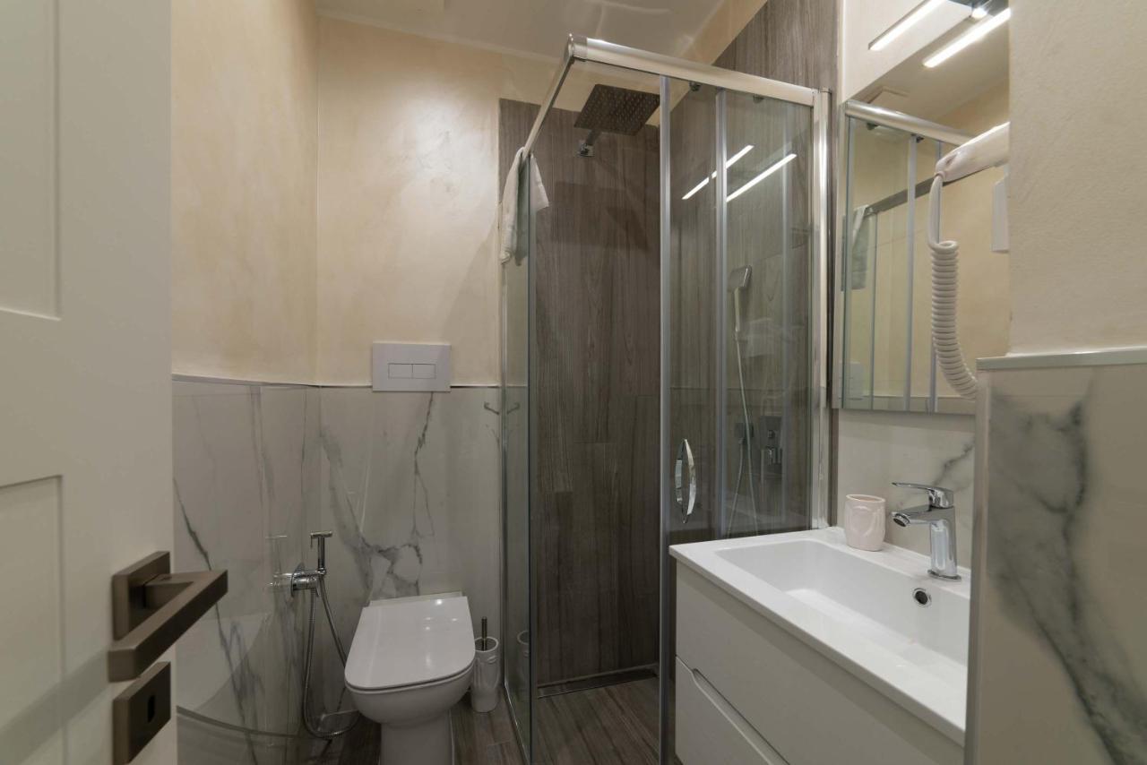 Blanc Rooms Palermo Bagian luar foto